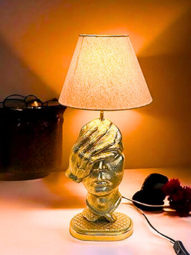 Antique Hide Face Sculpture Table Lamp for Bedroom, Living Room.Elegant Vintage Style Lamp. Size: 59X26 CM